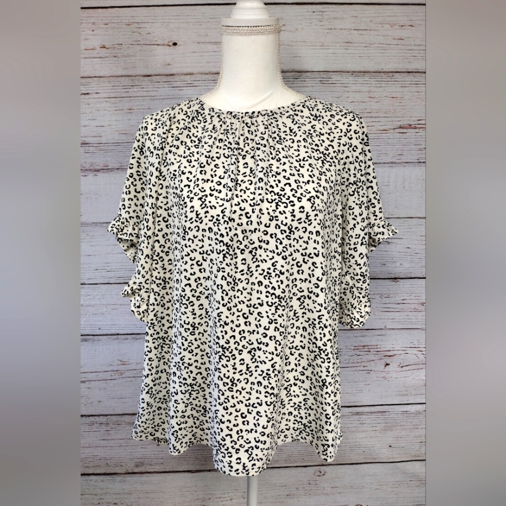 Doe & Rae Animal Print Blouse - Picture 1 of 10